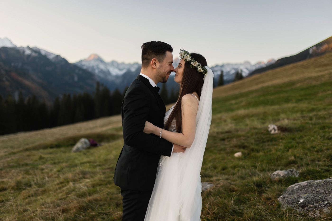 Roześmiana Para Młoda na Rusinowej Polanie.