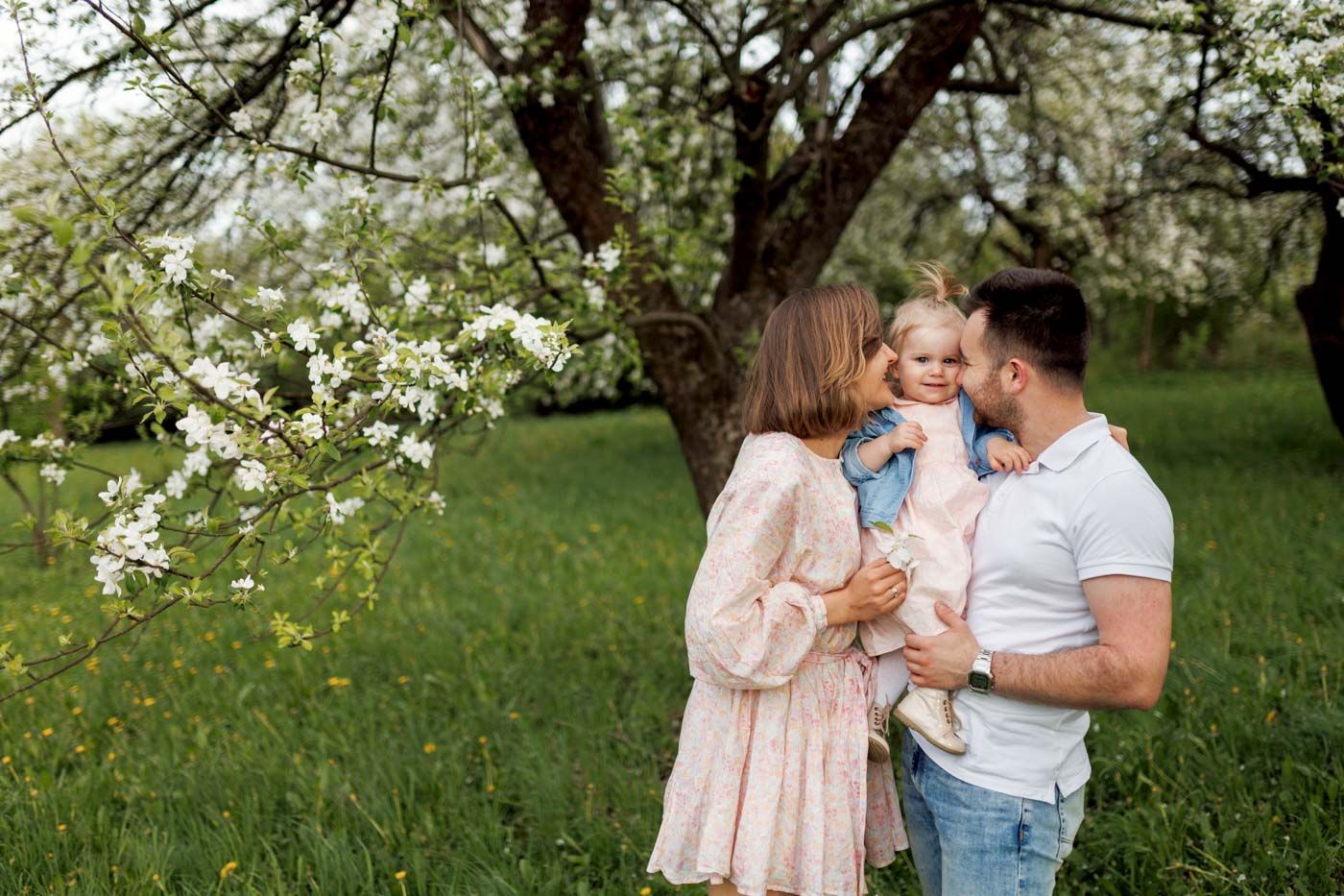 sesja rodzinna w sadzie Kraków