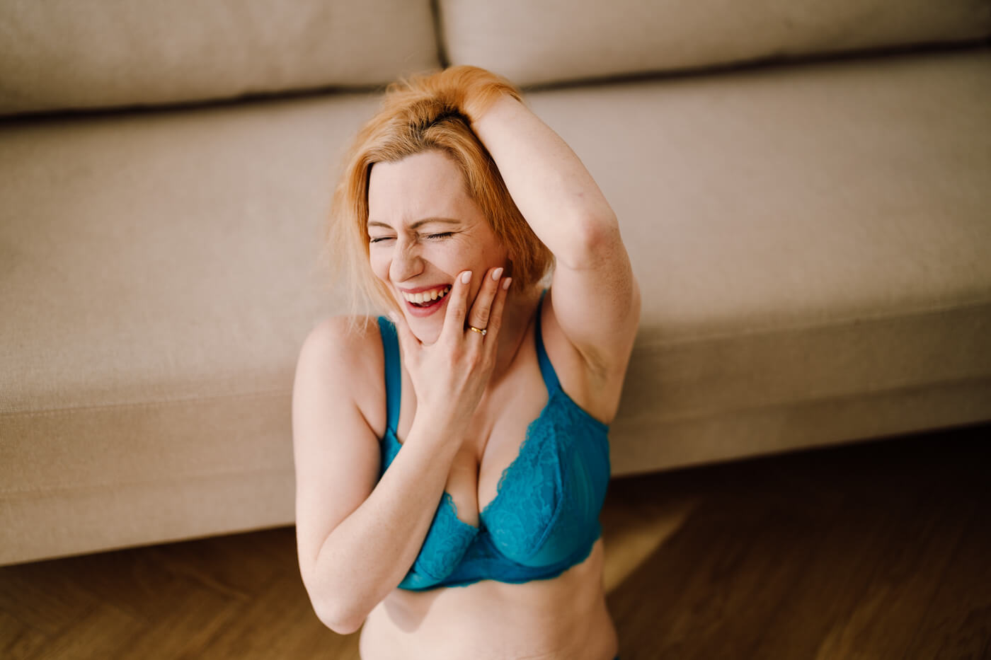 kobieca sesja zdjęciowa Kraków delikatny klimat