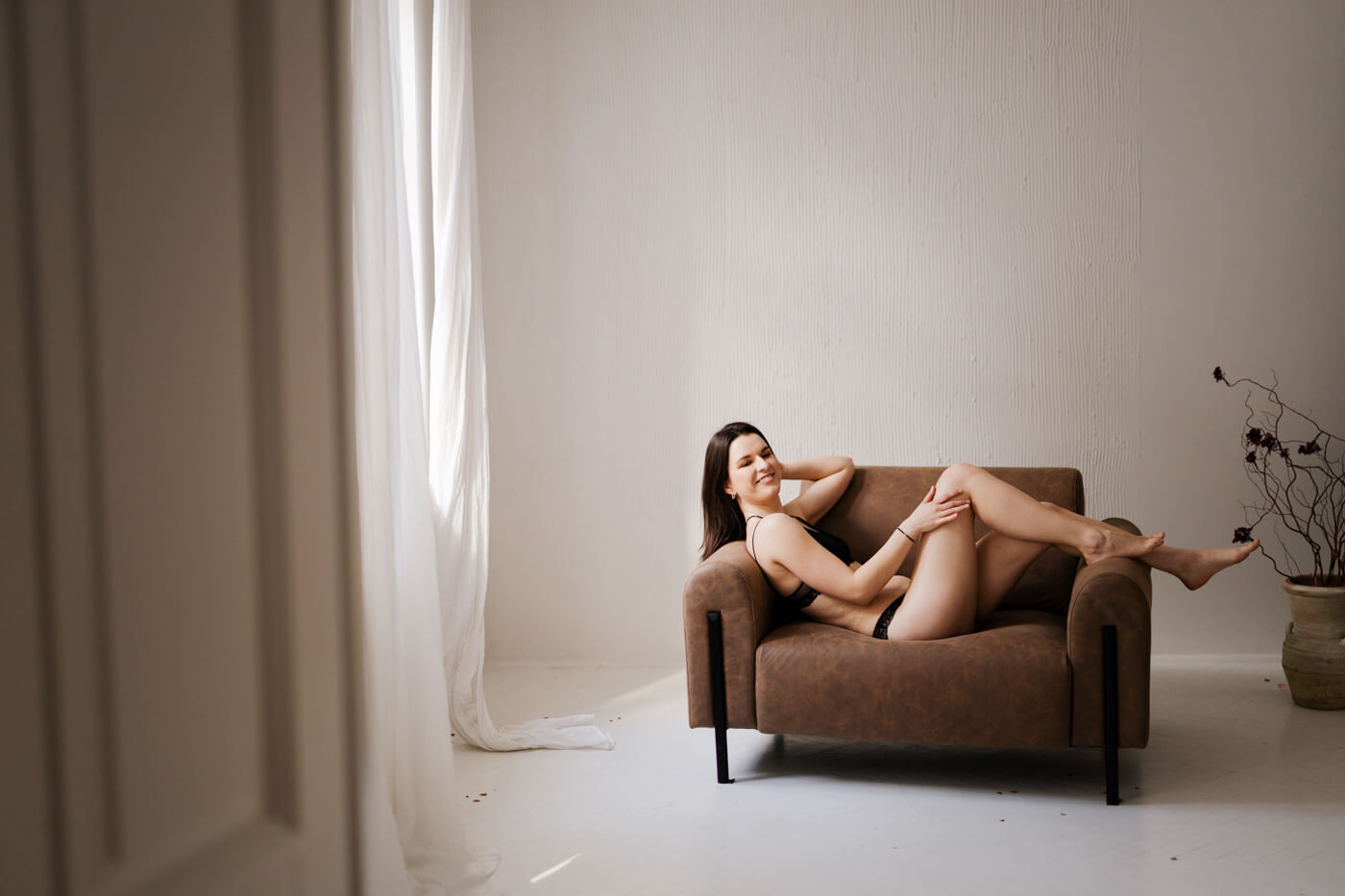 sesja kobieca w studio Kraków naturalna fotografia