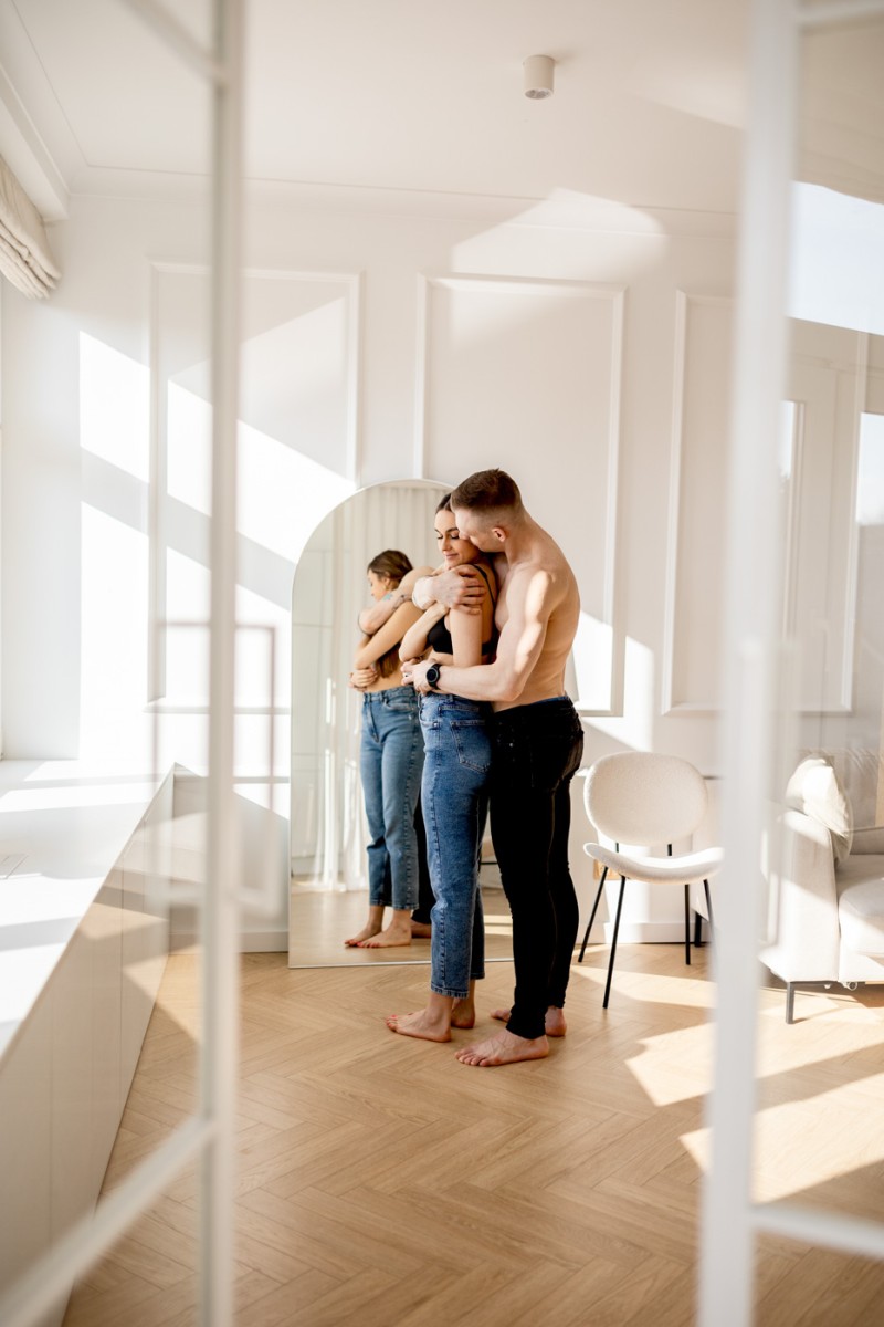 sesja sensualna dla pary w studio w Krakowie